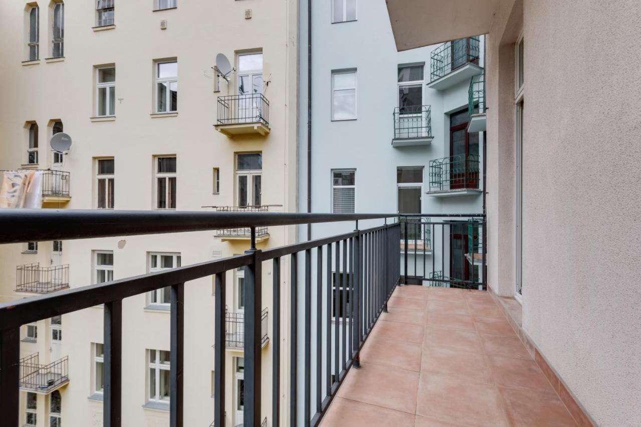Luxury Riverside Apartments In The Center Of Praga Esterno foto